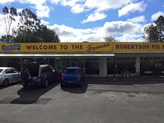 Robertson Pie Shop Logo and Images
