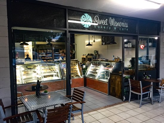 Sweet Memories Bakery Logo and Images