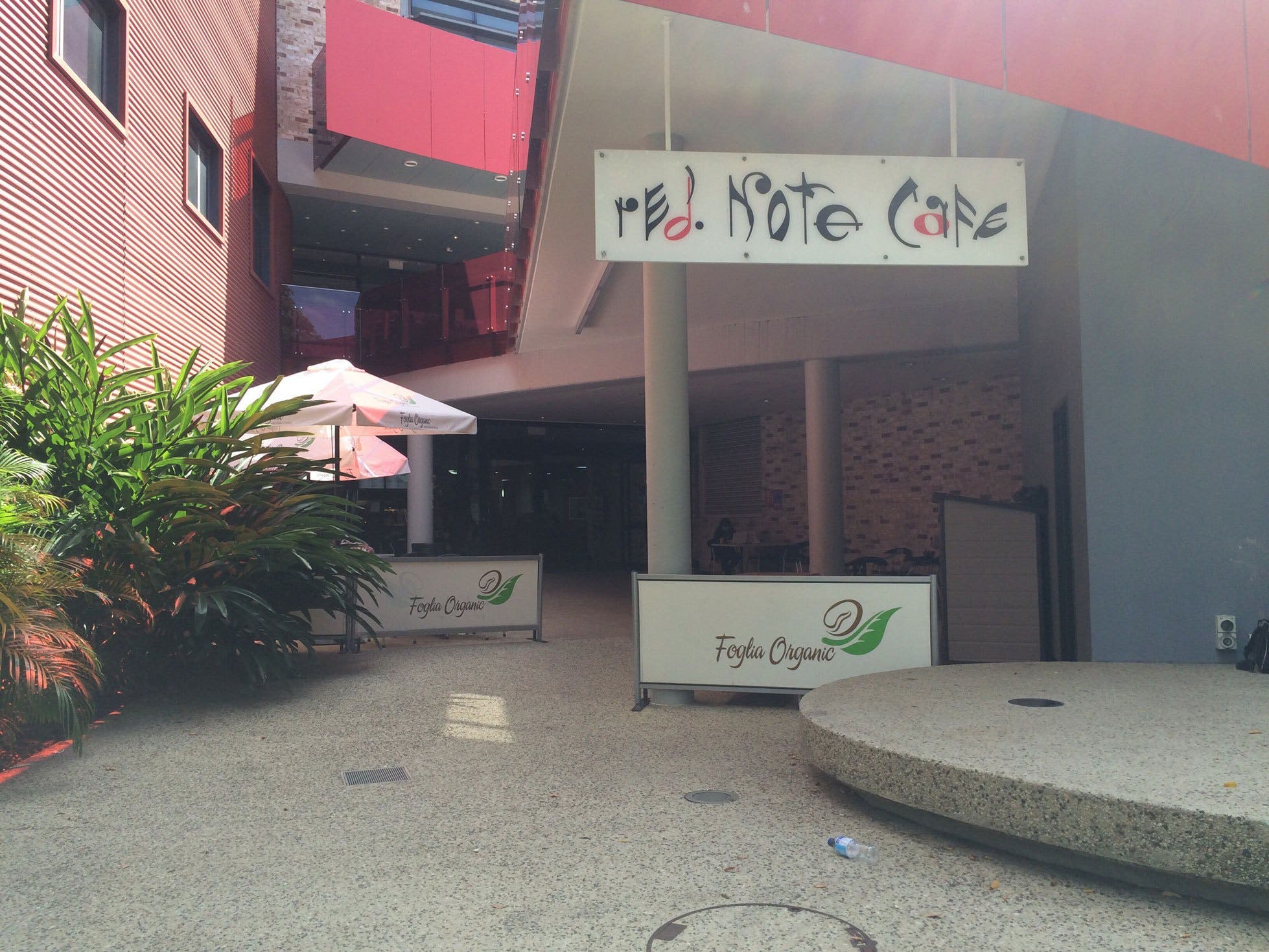 Red Note Cafe Logo and Images