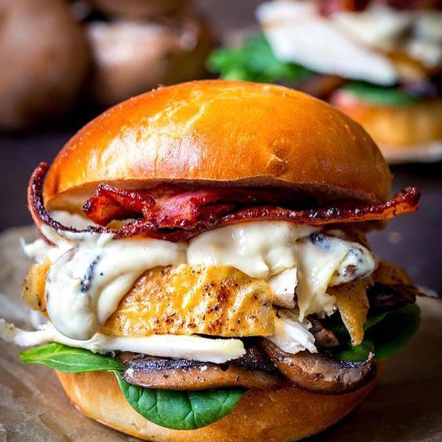 Boom Boom Burgers - Surfers Paradise Logo and Images