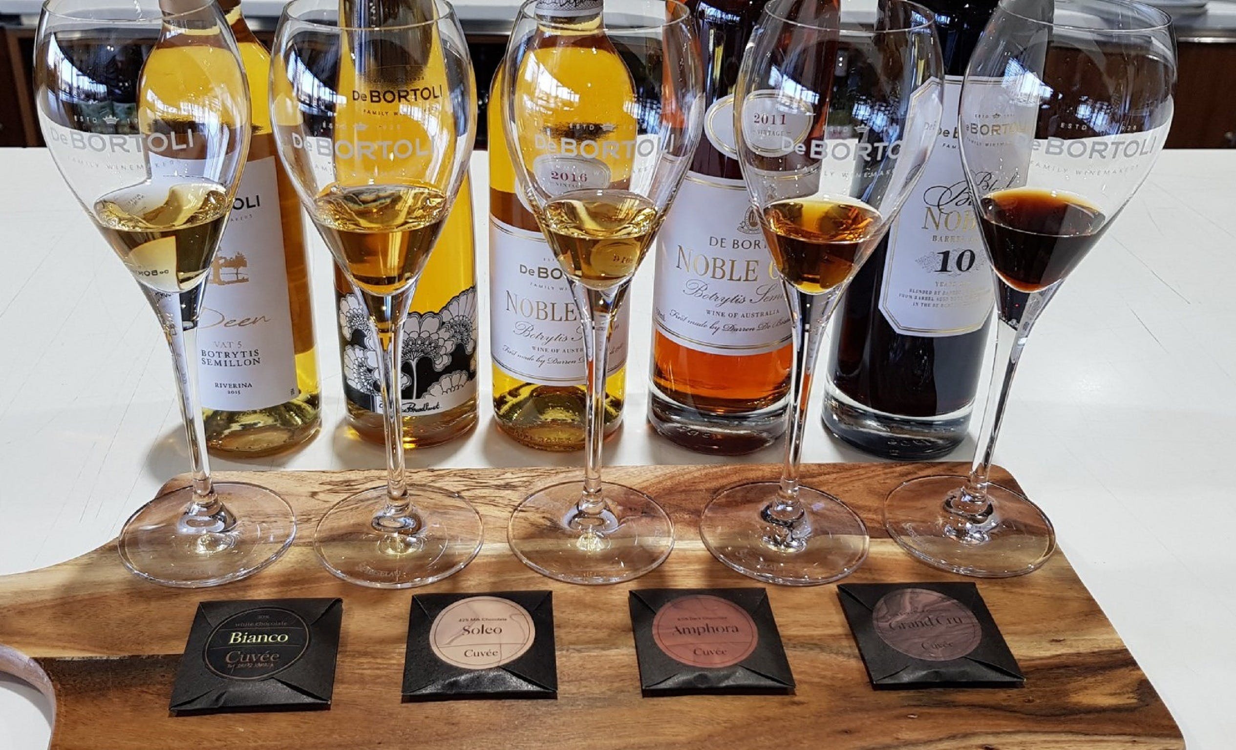 De Bortoli Wines Pokolbin Logo and Images