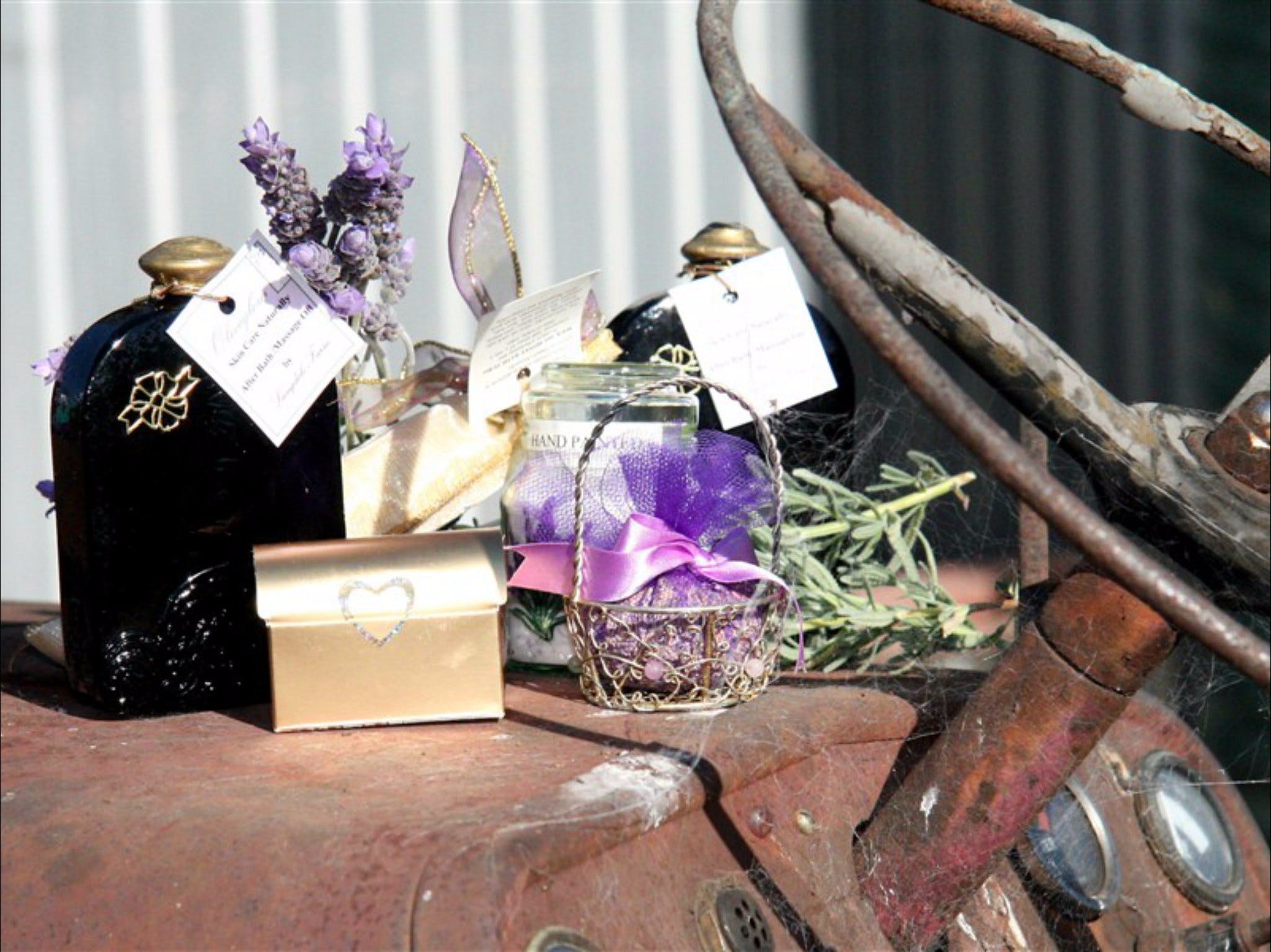 Langdale Farm Logo and Images