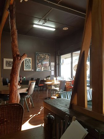 Polina's Cafe Logo and Images