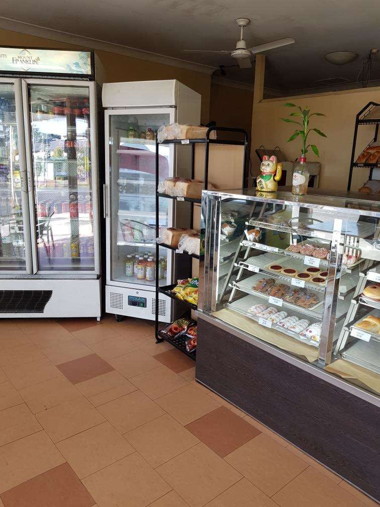 Le Saigon Bakery Logo and Images