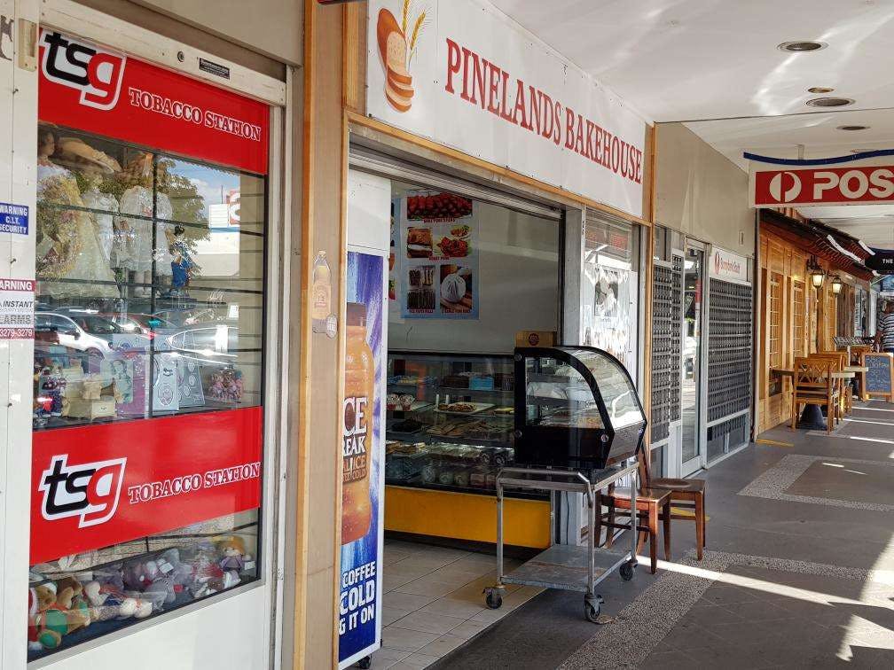 Pinelands Bakehouse Logo and Images