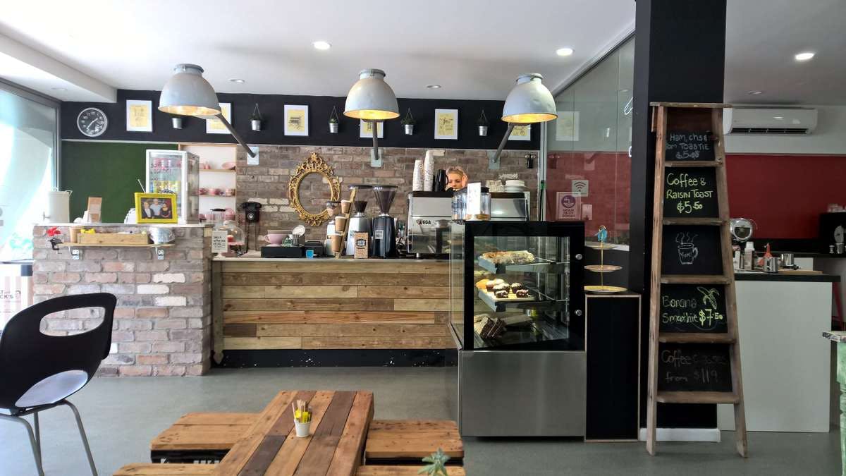 The Gold Coast Coffee School Logo and Images