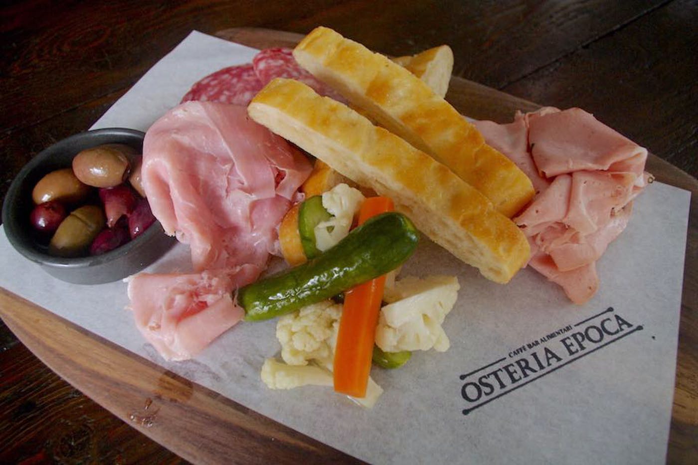 Osteria Epoca Logo and Images