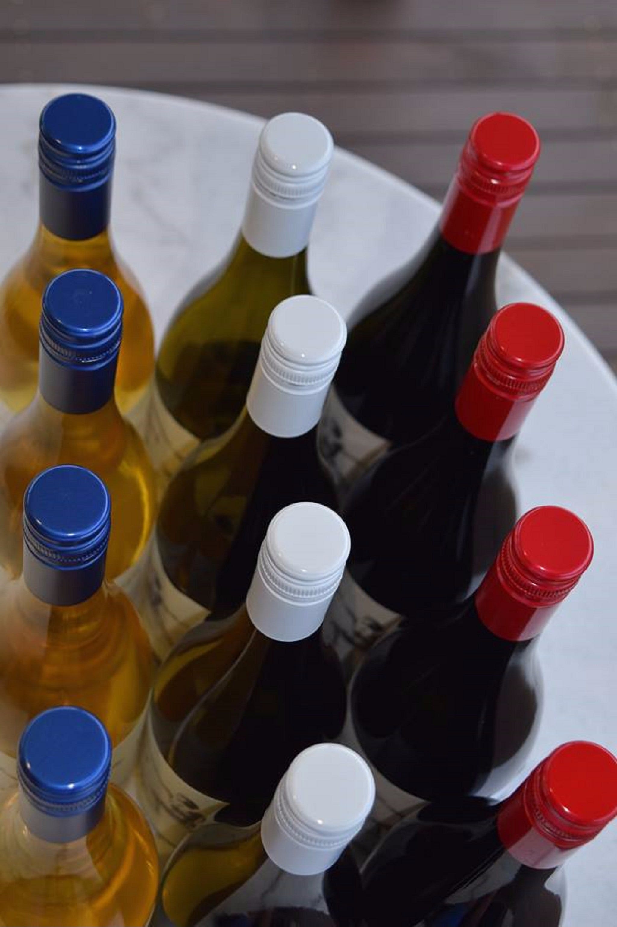 Degen Wines Logo and Images