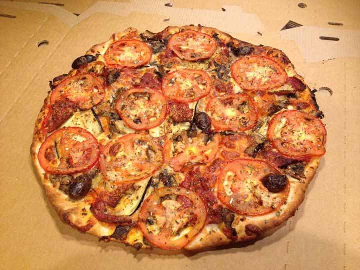 Roma Pizza Logo and Images