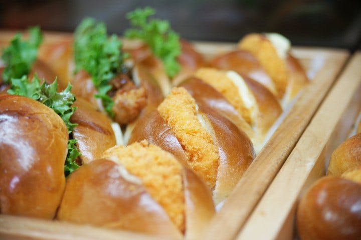 Breadtop - Southport Logo and Images