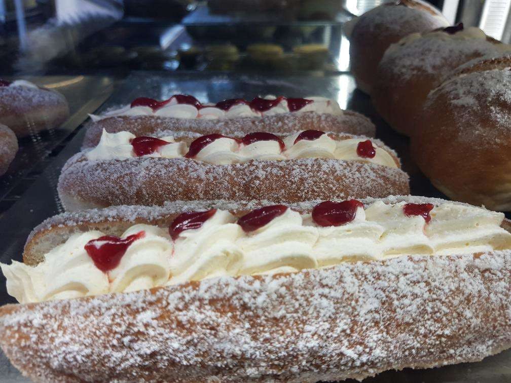 Kirra Beach Bakery Logo and Images