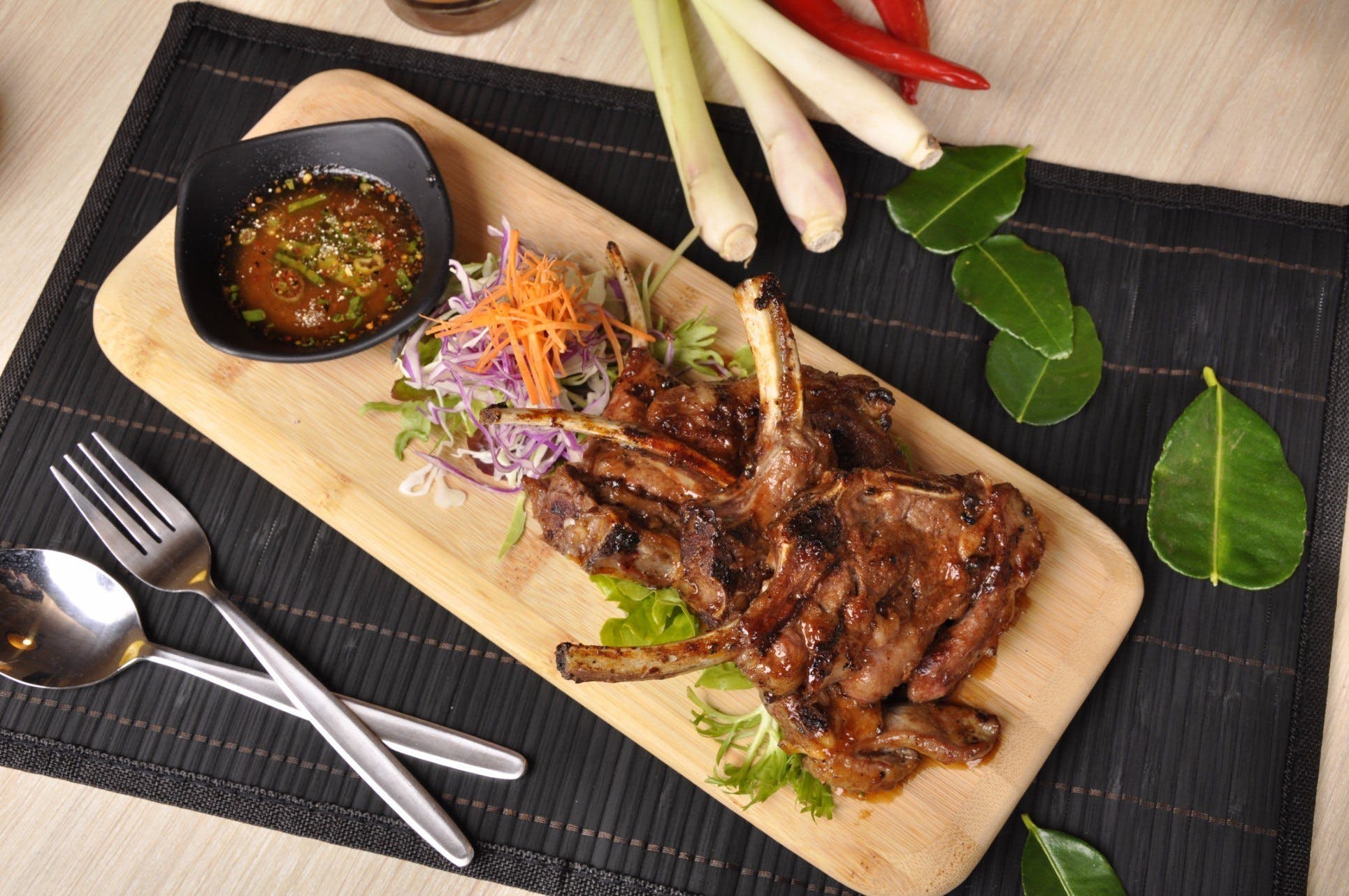 Mango Tree Restaurant Karaoke & Bar Logo and Images