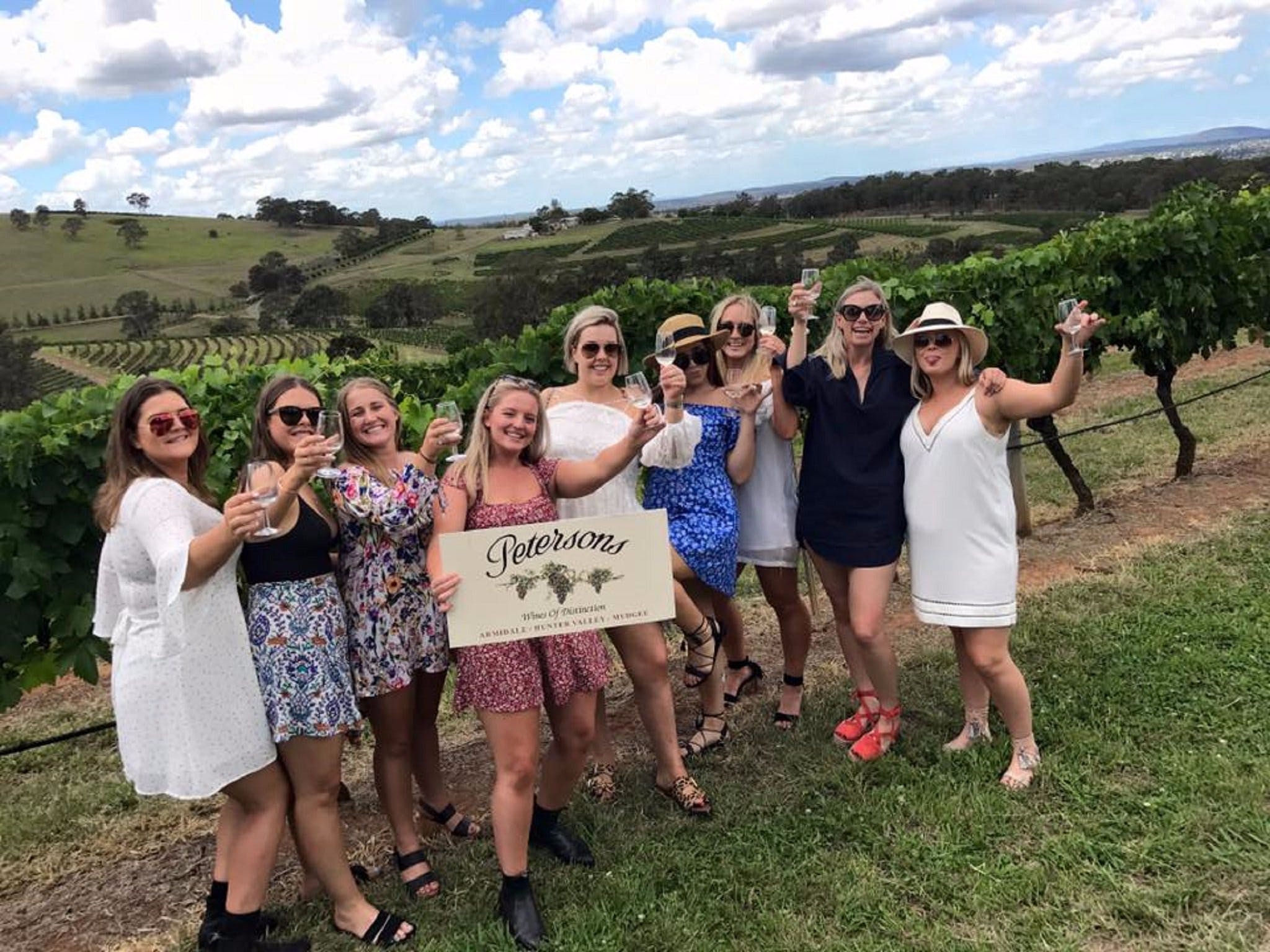 Petersons Wines Logo and Images
