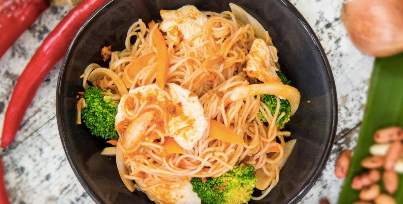 P'Nut Street Noodles - Bulimba Logo and Images