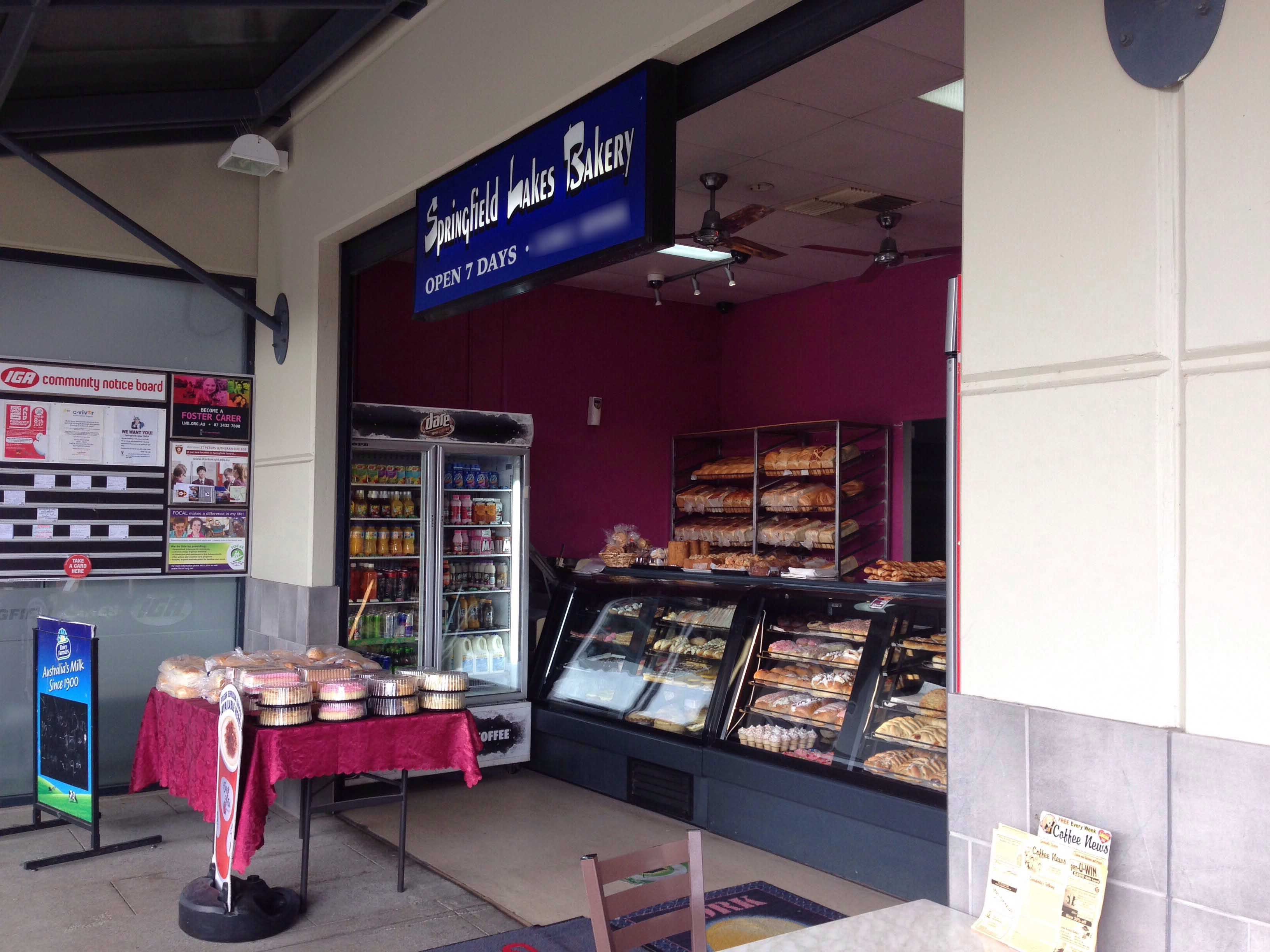 Springfield Lakes Bakery Logo and Images