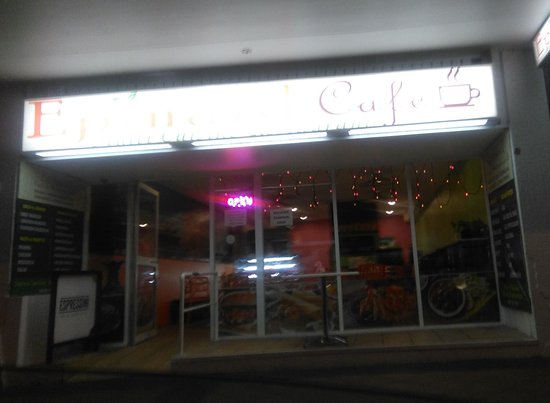 Epinard Cafe Logo and Images