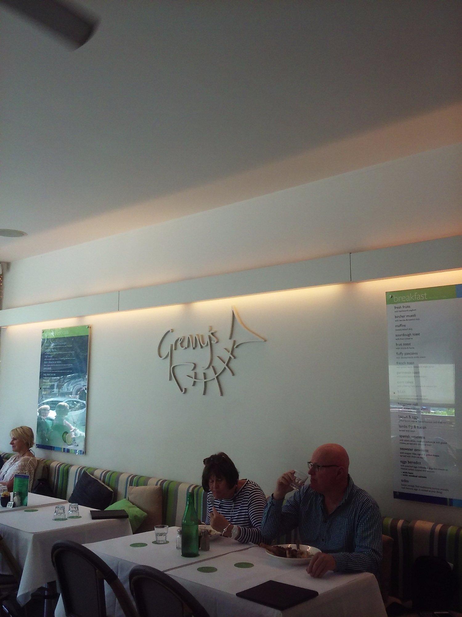 Grenny’s Restaurant Logo and Images