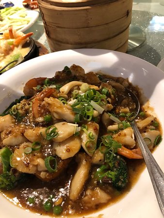 New Hanoi Restaurant Logo and Images