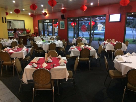 Double Dragon Chinese Restaurant Logo and Images