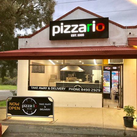 Pizzario Logo and Images