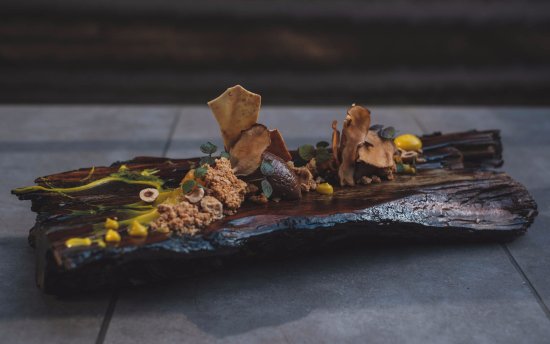 Vaquero Dining Logo and Images