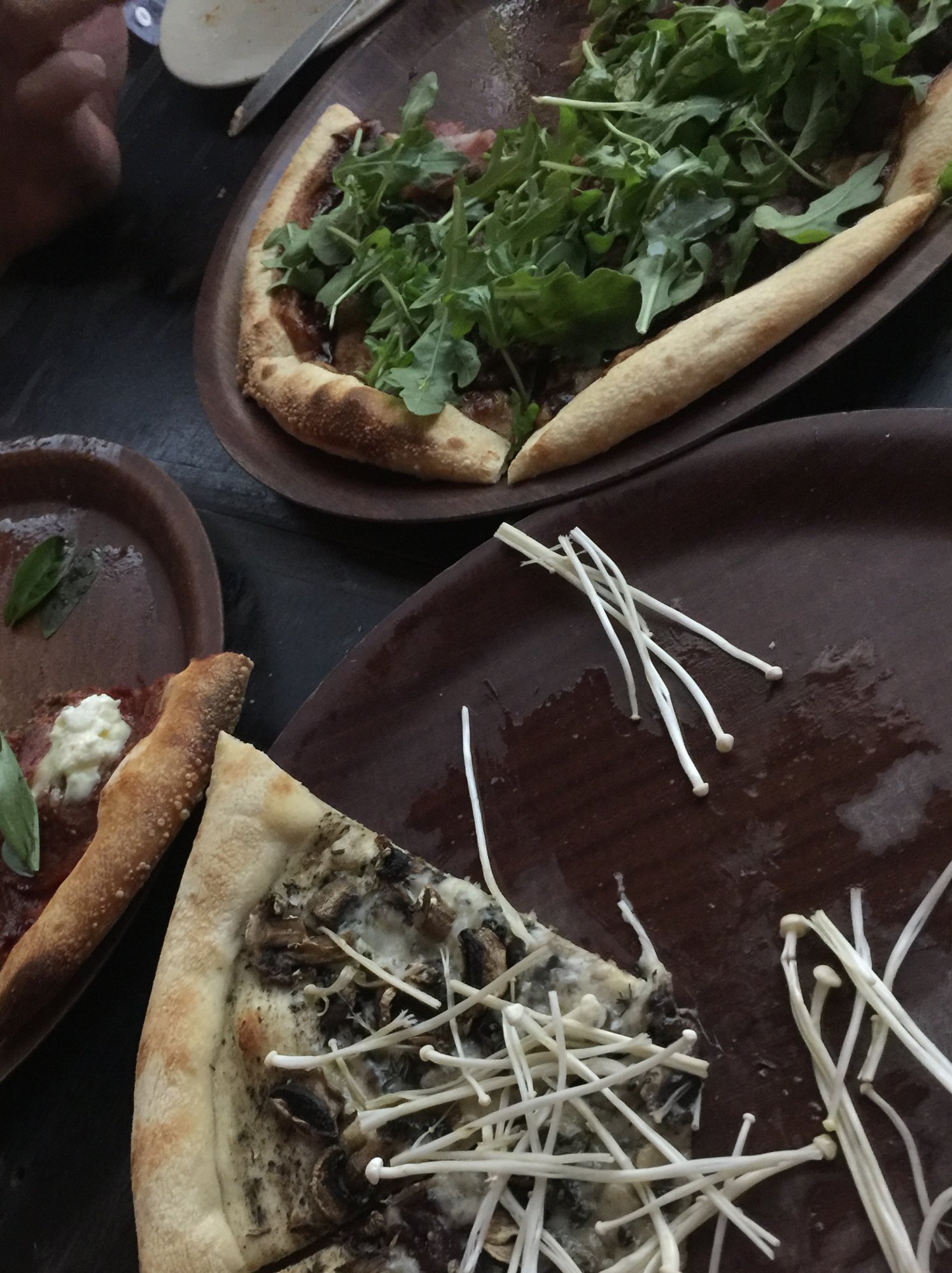 Alfredo's Pizzeria Logo and Images