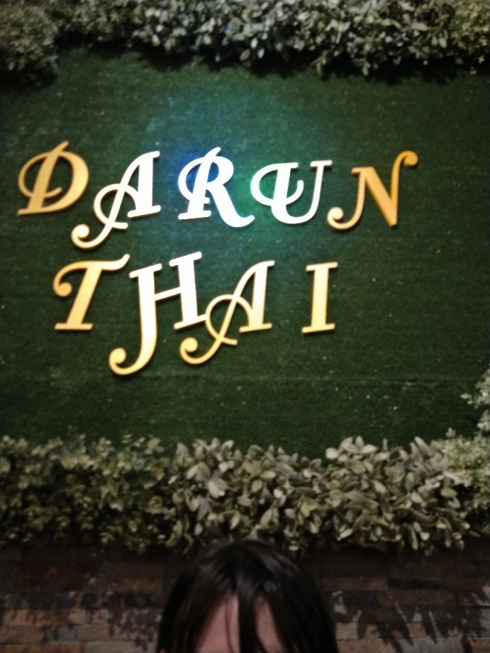 Darun Thai Restaurant Logo and Images