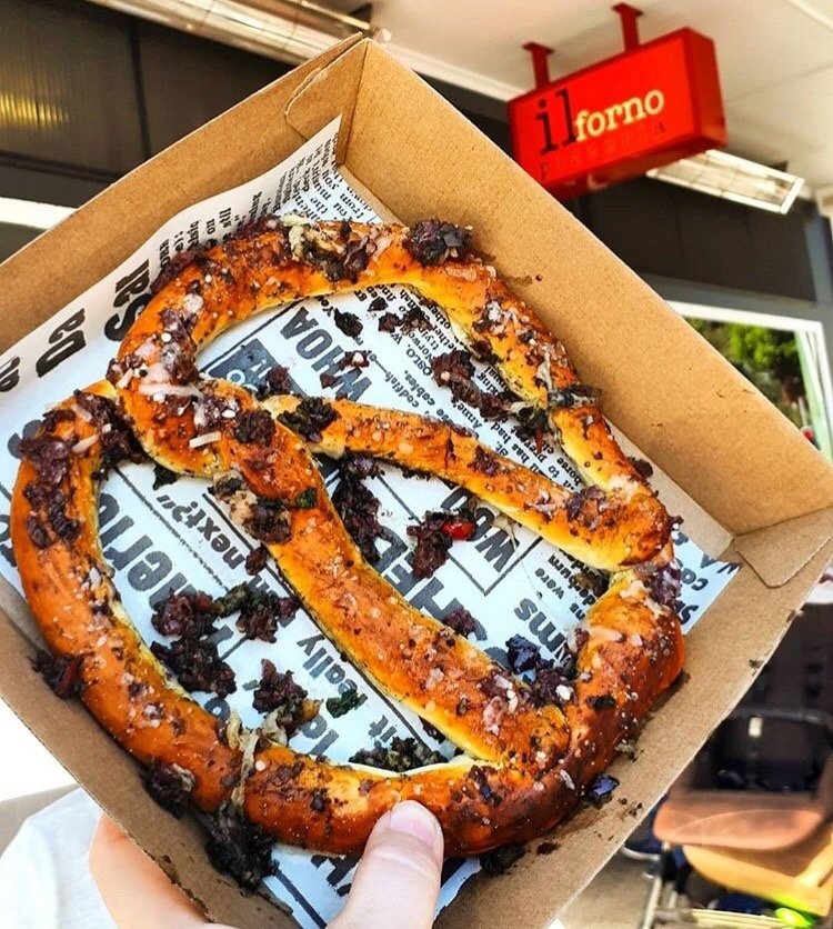 Il Forno Pizzeria Logo and Images
