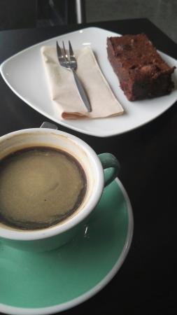Locavore Cafe Logo and Images