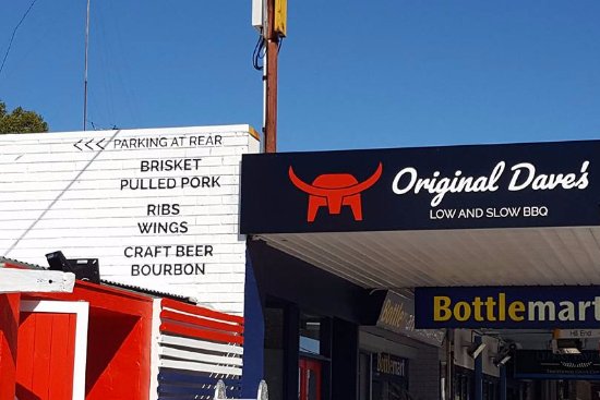 Original Dave's Low & Slow BBQ Logo and Images