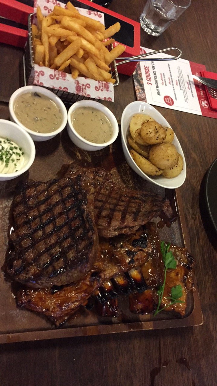 Ribs and Rumps Milton Logo and Images