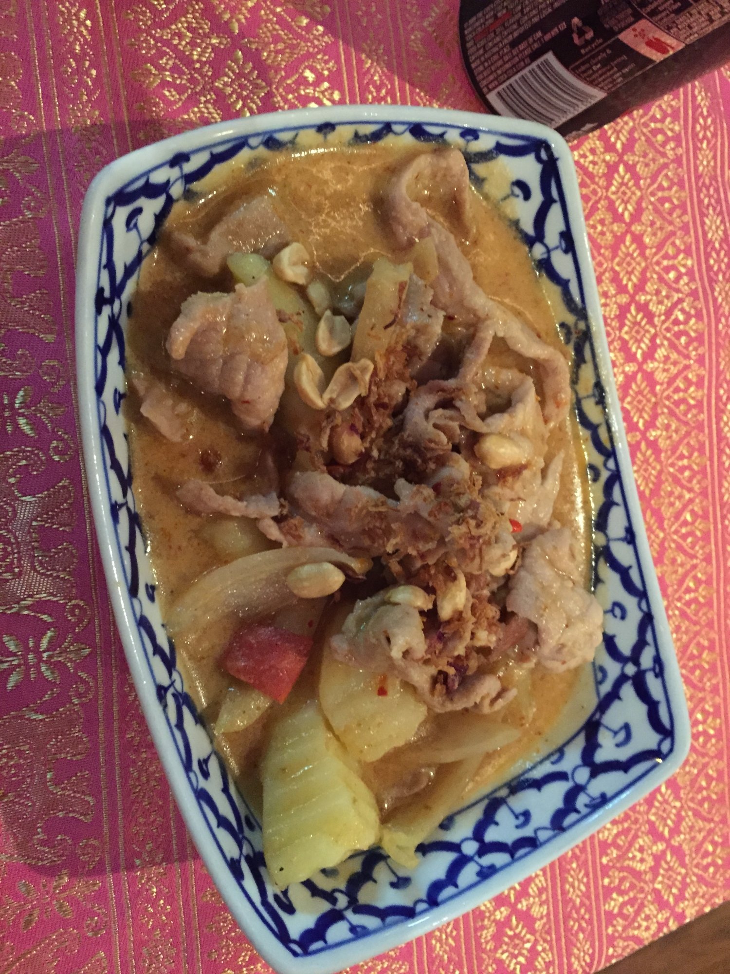 Ruk-Thai Restaurant Logo and Images