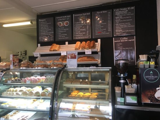 The Annerley Kitchen Logo and Images