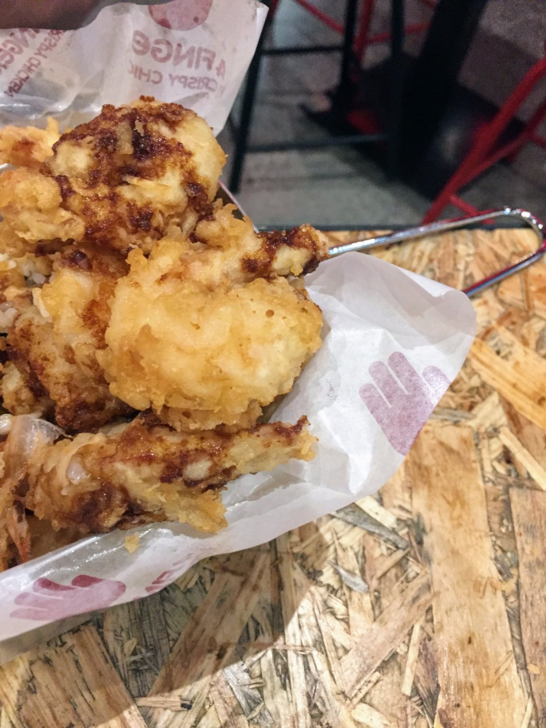4 Fingers Crispy Chicken - Chermside Logo and Images