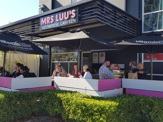 Mrs Luu's Logo and Images