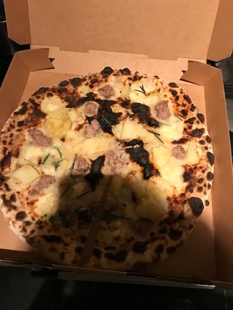 Pizzantica Logo and Images