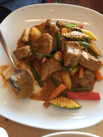 At Thai on Ferry Logo and Images