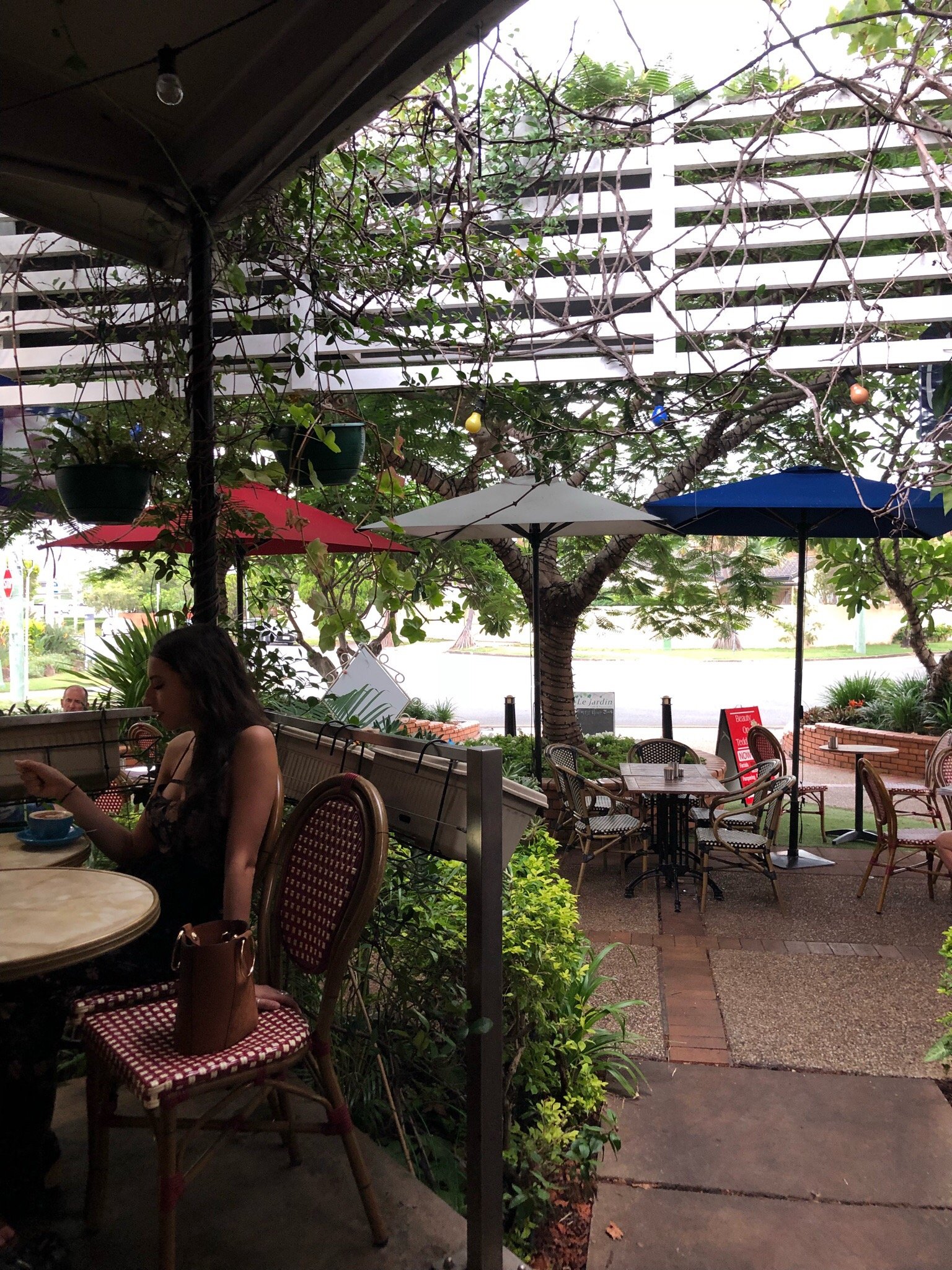 Le Jardin Cafe Logo and Images