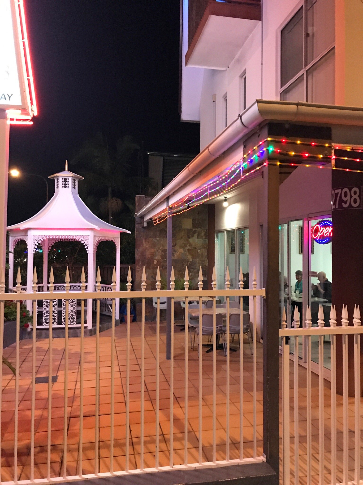 New Saigon Restaurant Logo and Images