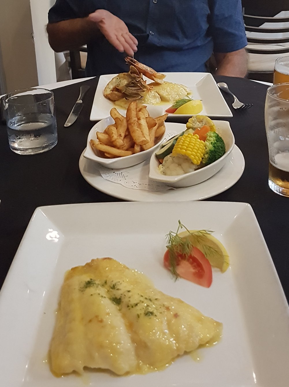 Shannon's Steak and Seafood Logo and Images