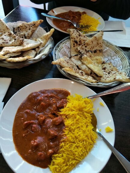 Curries R Us Logo and Images