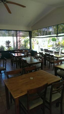 Noosa Restaurant - Cafe & Bar Logo and Images