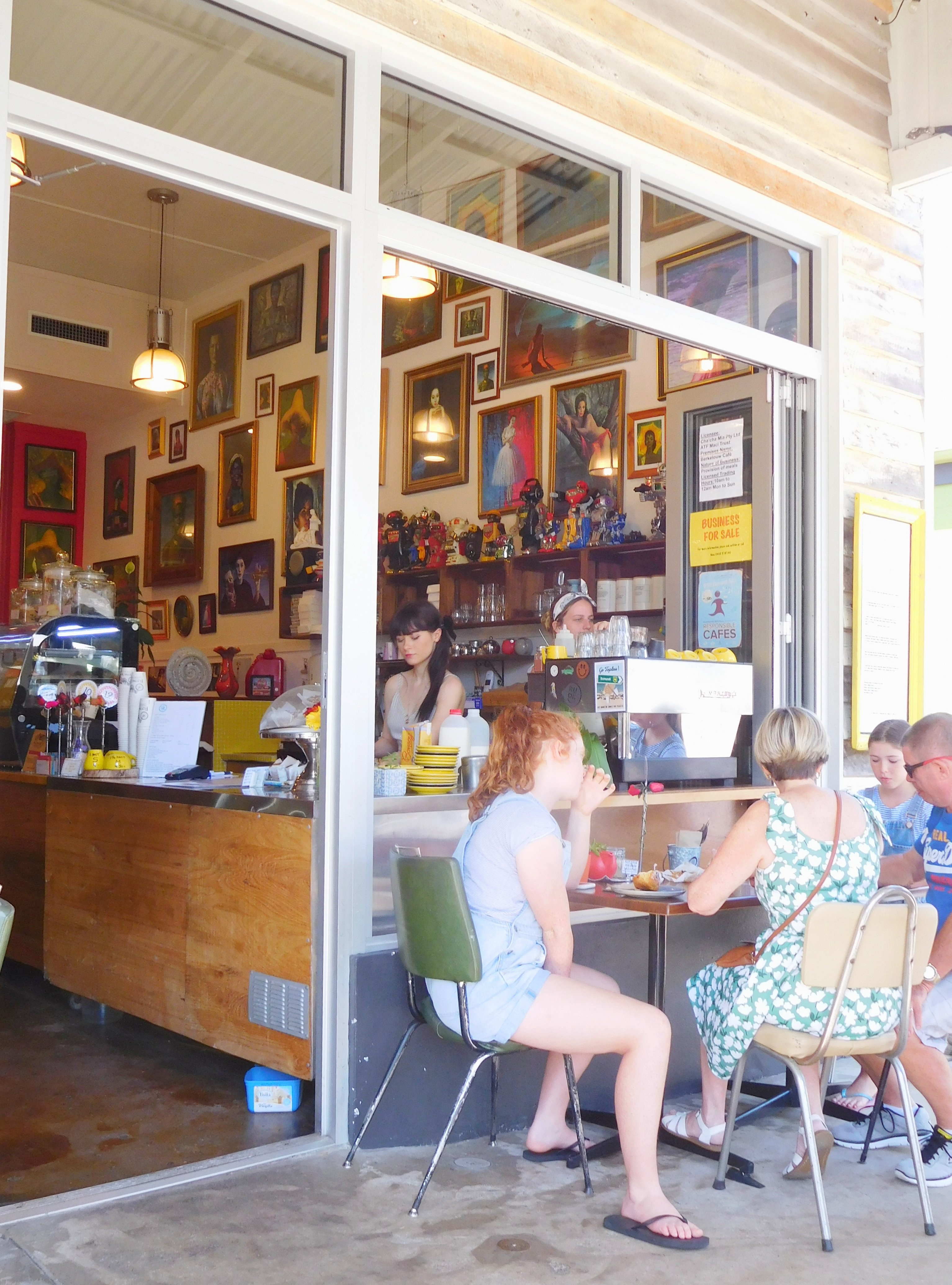 Berkelouw Cafe Eumundi Logo and Images