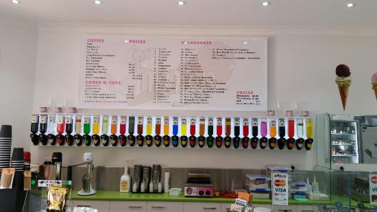 Monty's of Montville Logo and Images