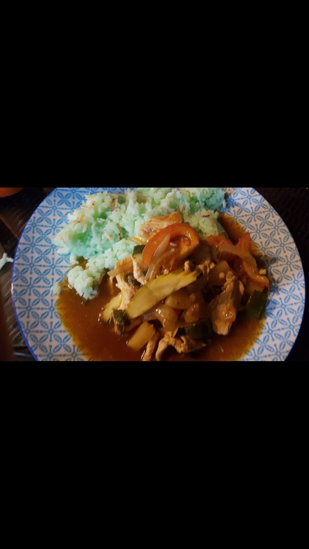 Redlynch Thai Takeaway Logo and Images