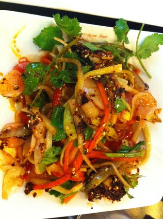 Dainty Sichuan Noodles Logo and Images