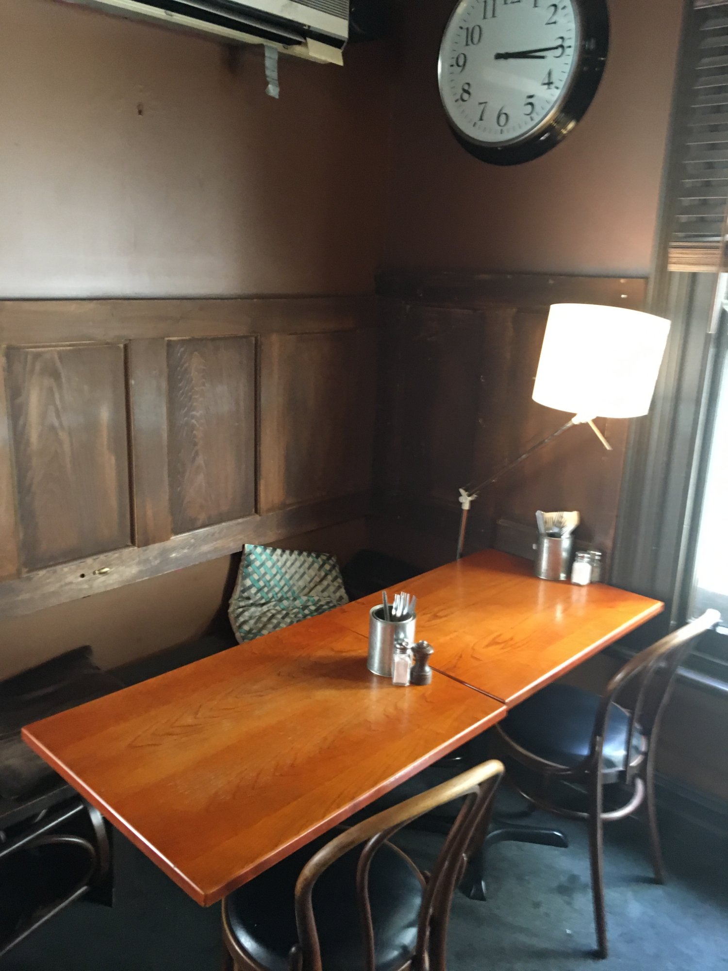 Dikstein's Corner Bar Logo and Images