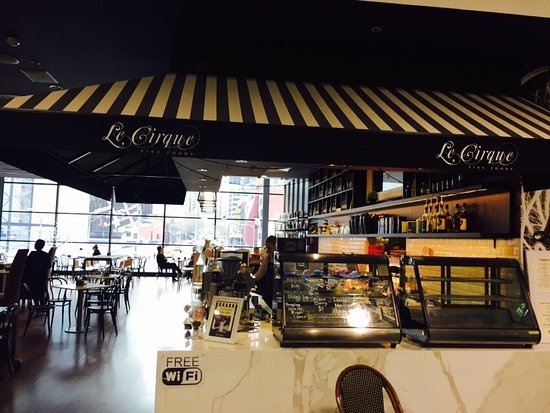 Le Cirque Fine Foods Logo and Images