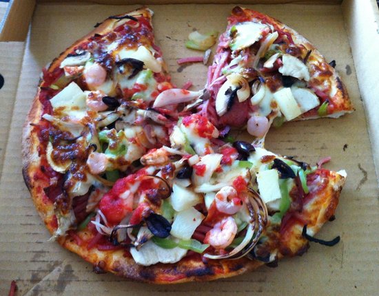 Melbourne Pizza Bar Logo and Images