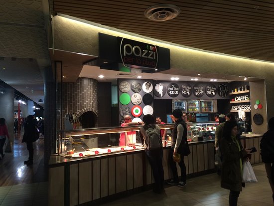 Pazzi Per La Pizza Logo and Images